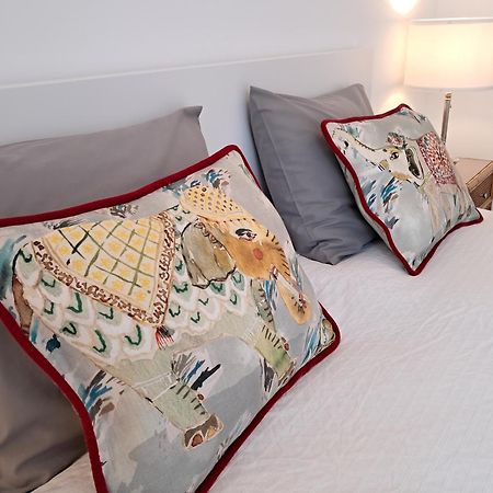 Apartamentos Almirante Hoyos Sevilla Eksteriør bilde