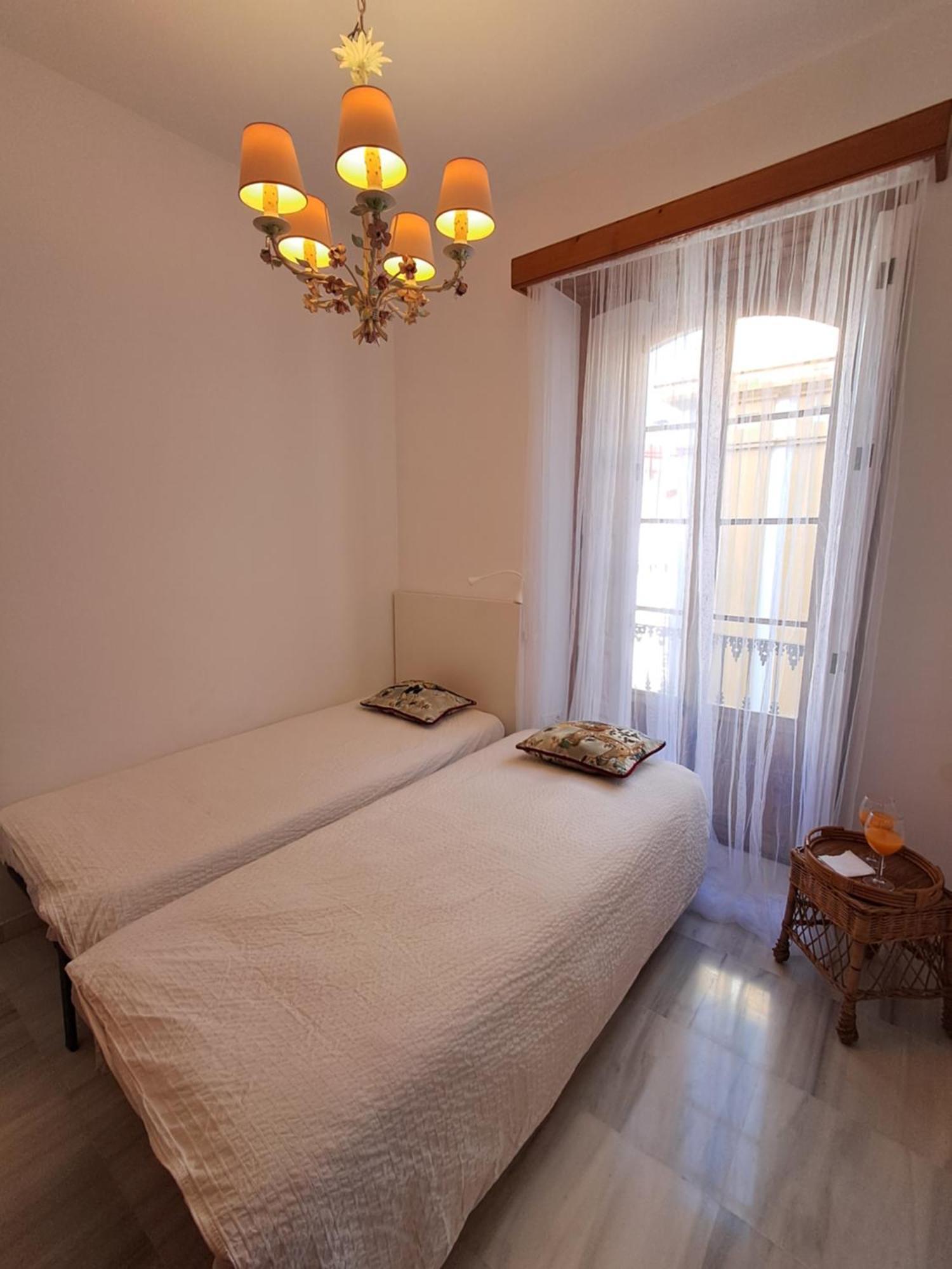 Apartamentos Almirante Hoyos Sevilla Eksteriør bilde