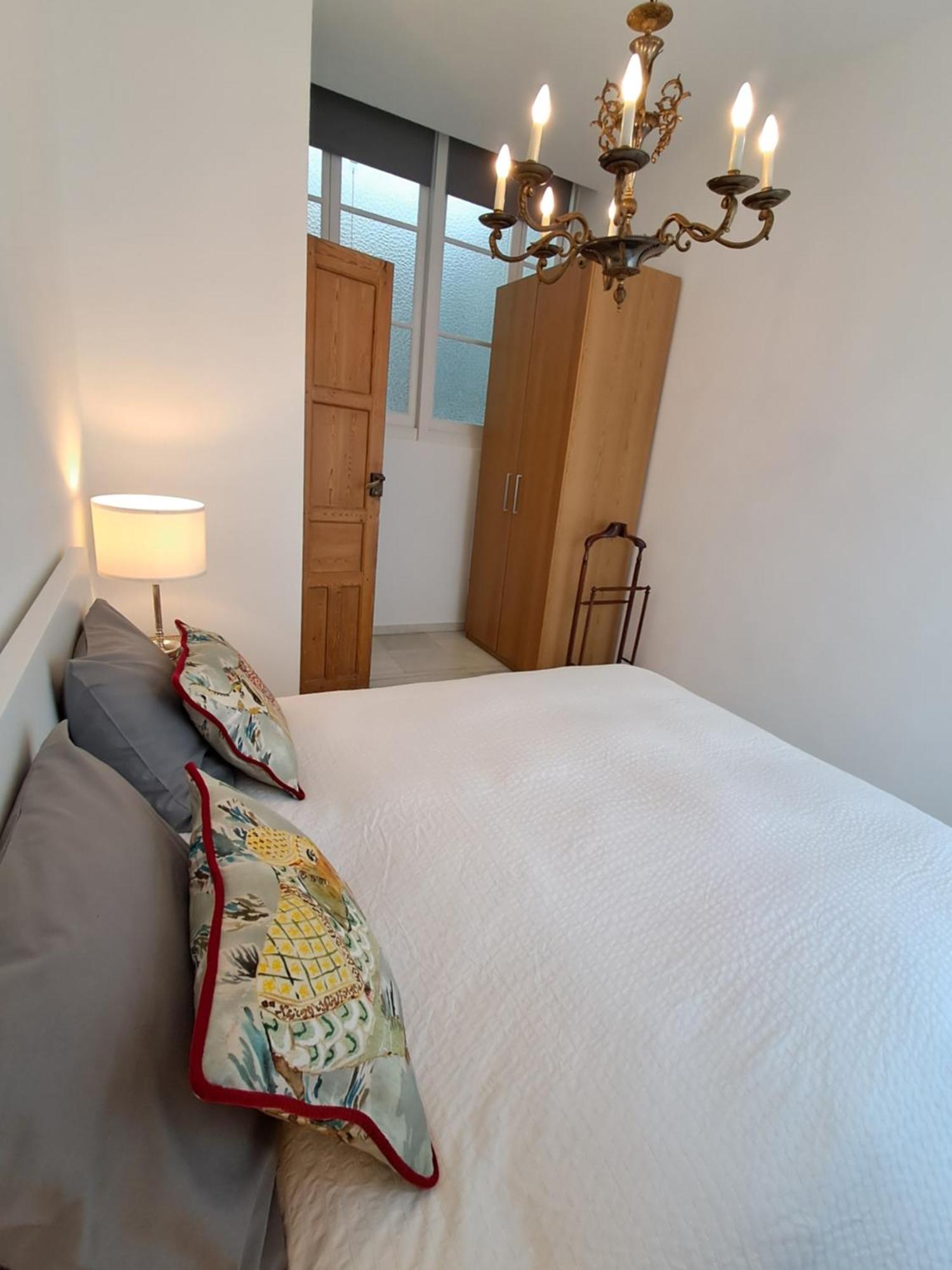 Apartamentos Almirante Hoyos Sevilla Eksteriør bilde