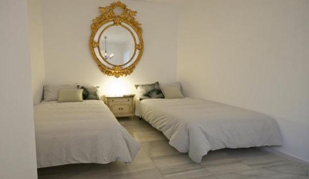 Apartamentos Almirante Hoyos Sevilla Eksteriør bilde